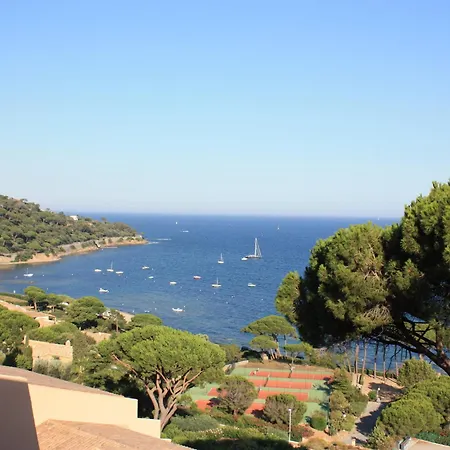 4 Pieces Avec Piscine Et Garage A - Fr-1-780-44 Sainte-Maxime