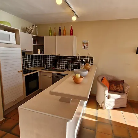 Apartment 4 Pieces Avec Piscine Et Garage A - Fr-1-780-44 *