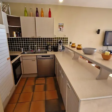 Apartment 4 Pieces Avec Piscine Et Garage A - Fr-1-780-44 Sainte-Maxime